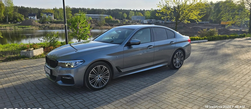 BMW Seria 5 cena 107000 przebieg: 142000, rok produkcji 2017 z Oborniki małe 37